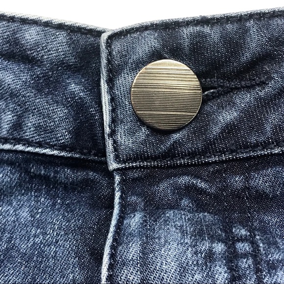 CAbi Blue Distressed Lowrise Jeans Size 2 XS Stretch Designer Stylish Comfort - Picture 6 of 8